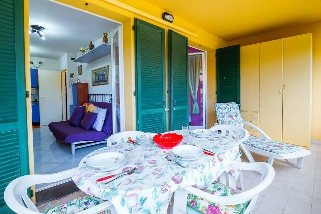 Appartement Garage, Piscina, Accesso A Mare E Pista Ciclabile à San Remo Italie